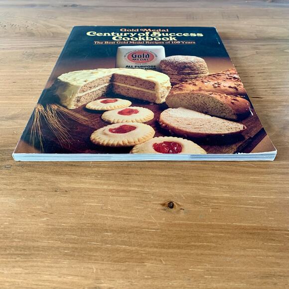 Gold Medal Century of Success Cookbook Best Recipes 100 Years Vintage 1979 - Picture 3 of 16